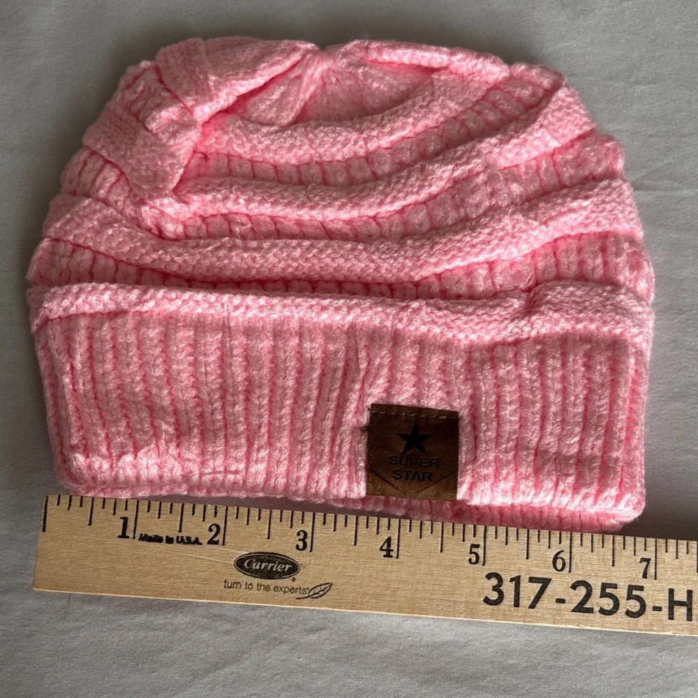 SUPER STAR Soft Rib Knit Beanie Winter Hat Pink Youth Size M NWOT